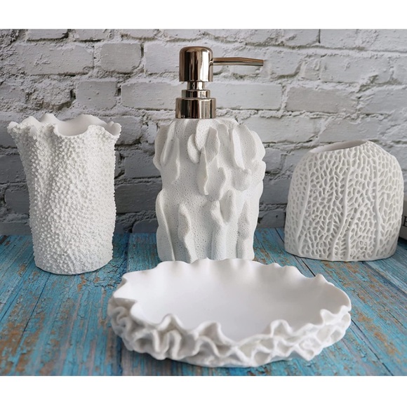 Bathroom Accessories Set 4 Coral Seashell Design - Picture 5 of 6